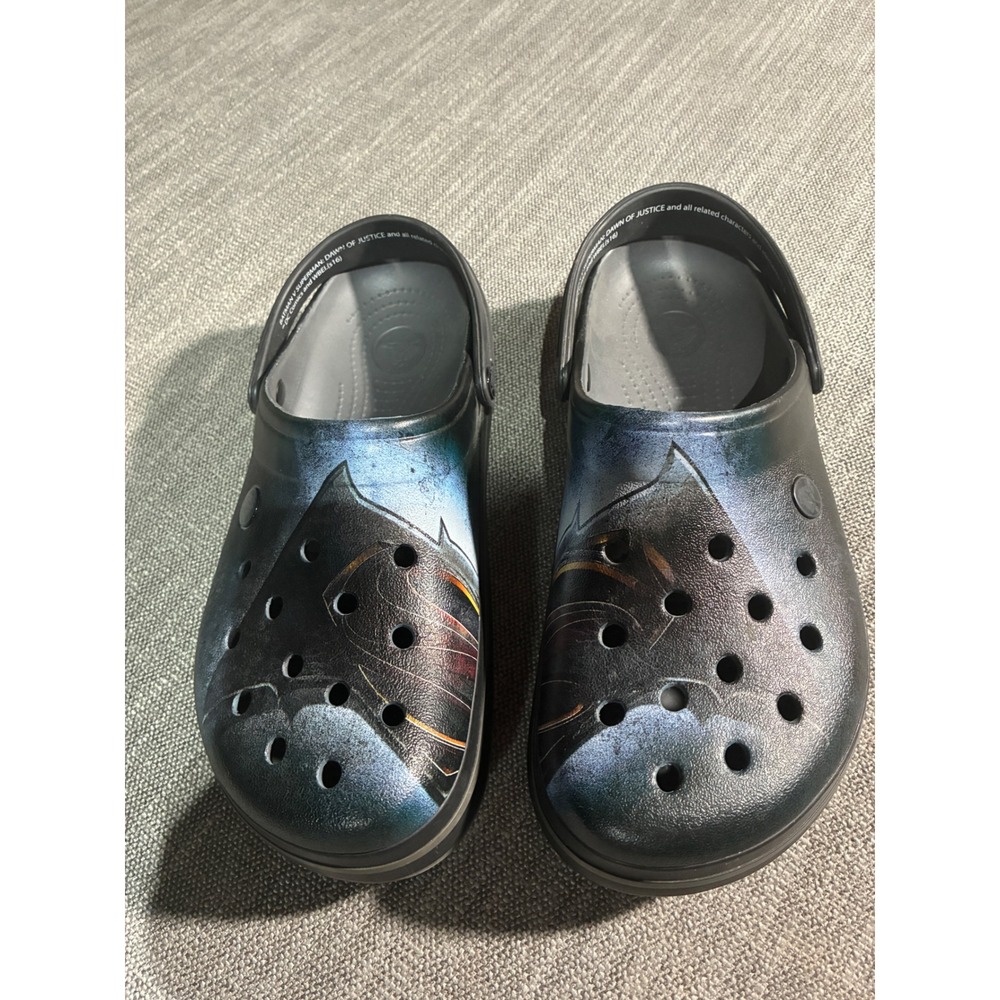Crocs Batman v Superman Dawn of Justice Crocs Mens 9 Black Graphic Slip On Shoes